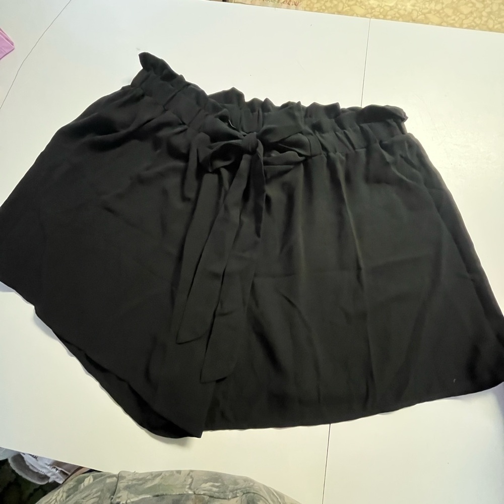 Black Ruffle Waist Shorts